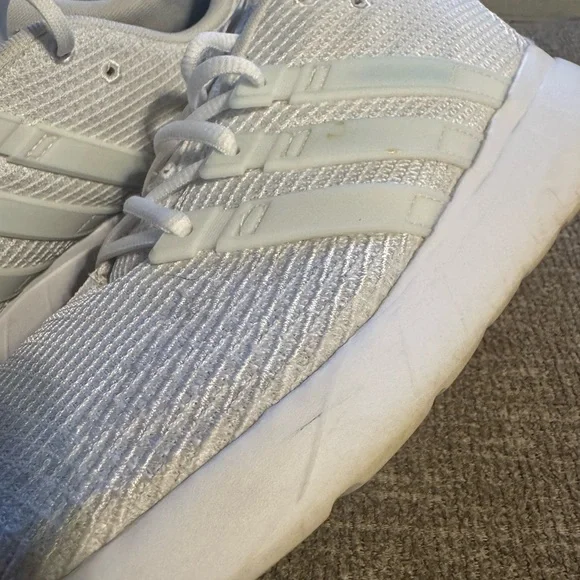 Adidas Questar Flow White/White size 12 - Picture 7 of 9
